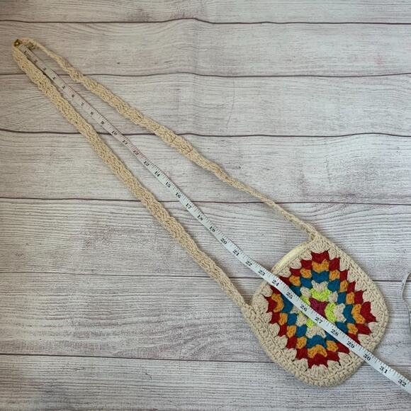 Boho Cream Crossbody Bag with Multi-Colored Pattern Open Top 30"L - Picture 10 of 11